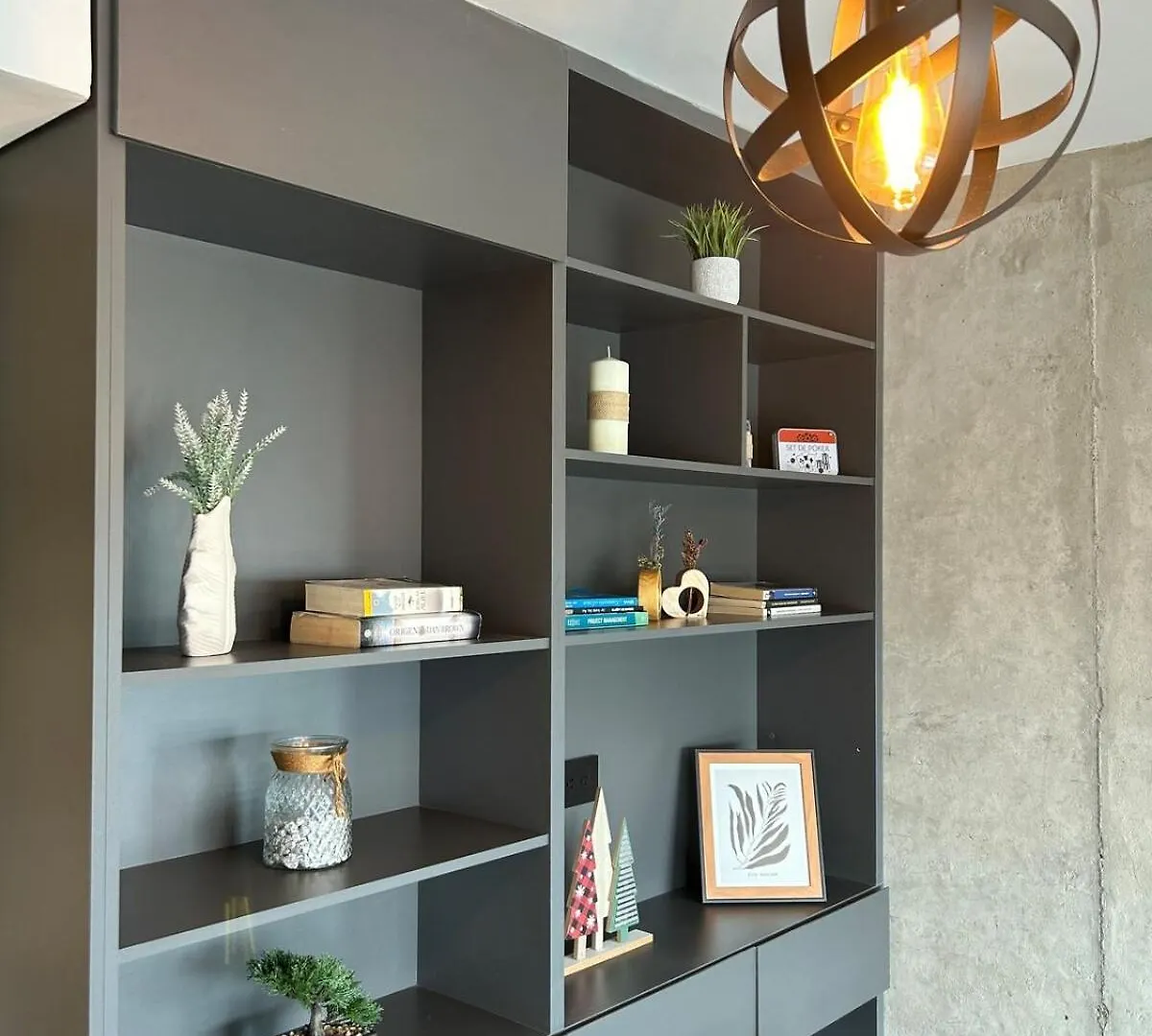 Modern Studio In South Cali - Style & Comfort
